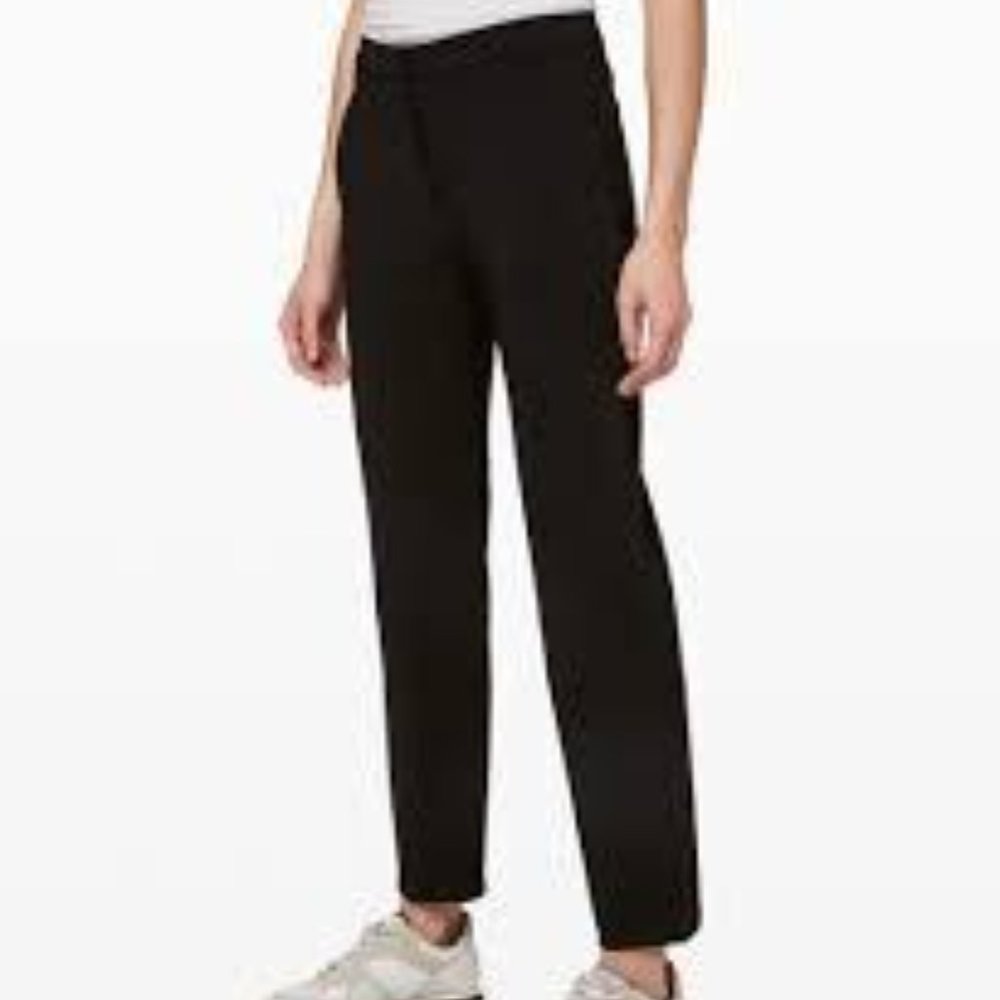 Lululemon On The Move Green Trousers